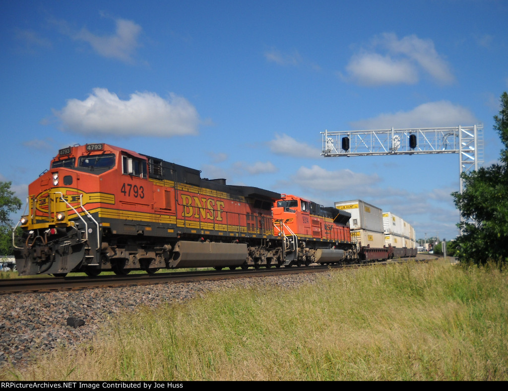 BNSF 4793 East